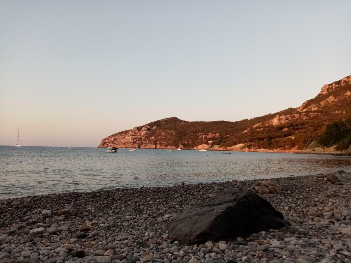 Laetitia Lägenhet Porto Santo Stefano  Exteriör bild